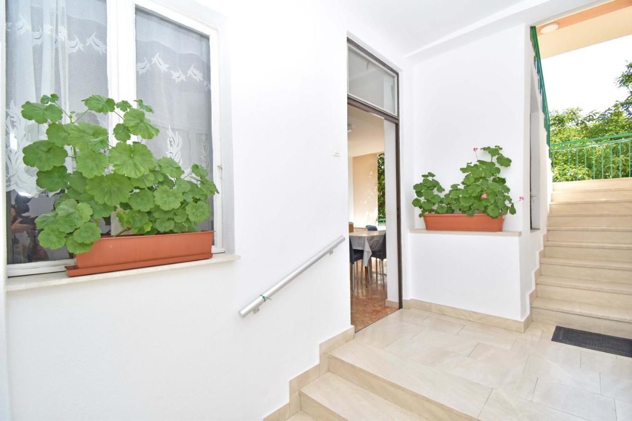 Rooms Borka Tučepi Esterno foto